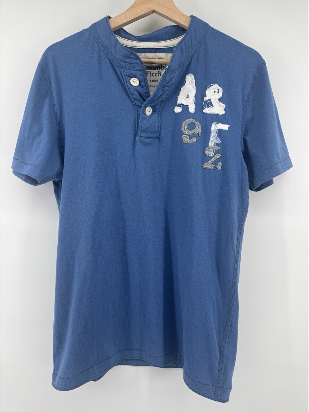 Vintage Y2K Abercrombie Men’s T Shirt Size M